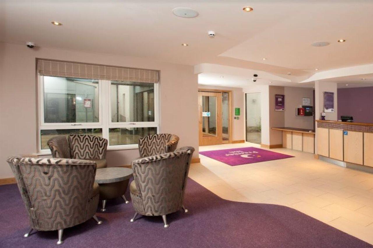 Premier Inn Derry / Londonderry Exterior photo