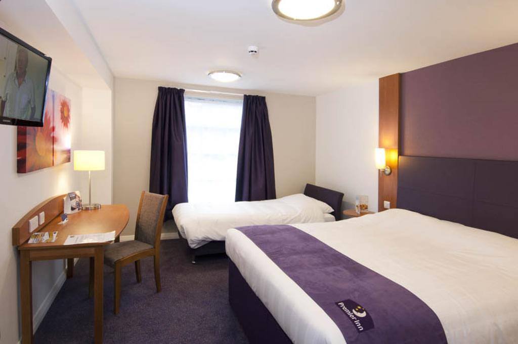 Premier Inn Derry / Londonderry Room photo