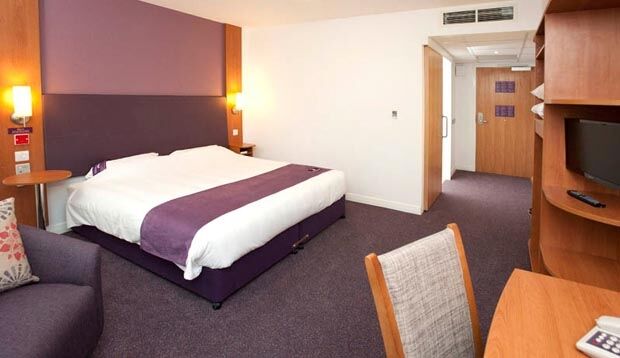 Premier Inn Derry / Londonderry Exterior photo